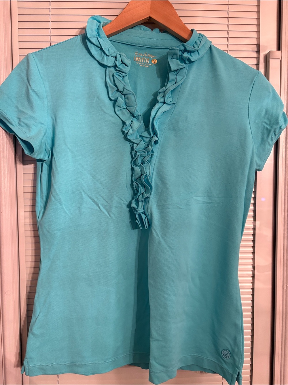 Lilly Pulitzer Ruffled V-Neck Short Sleeve Top - Turquoise Size S
